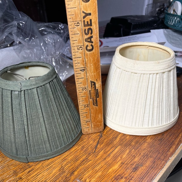 Vintage pleated fabric small clip lamp shades green cream - Picture 7 of 10